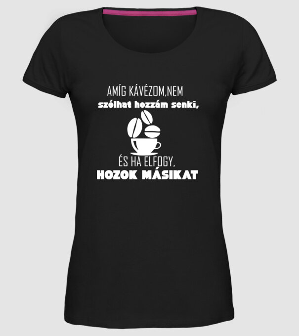  minta fekete pólón