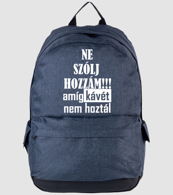  minta farmerkék pólón