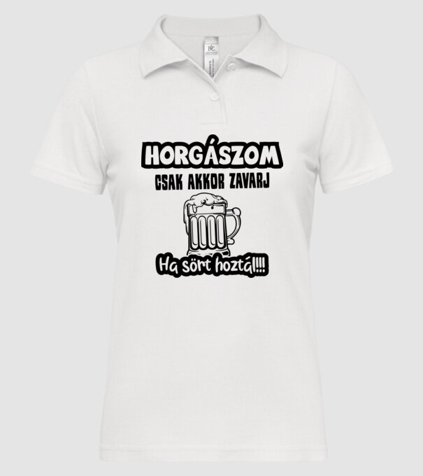  minta fehér pólón