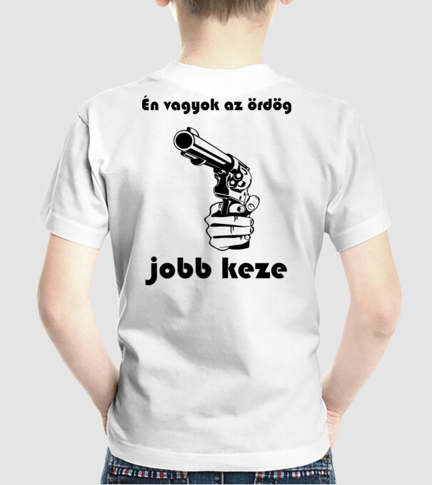  minta fehér pólón
