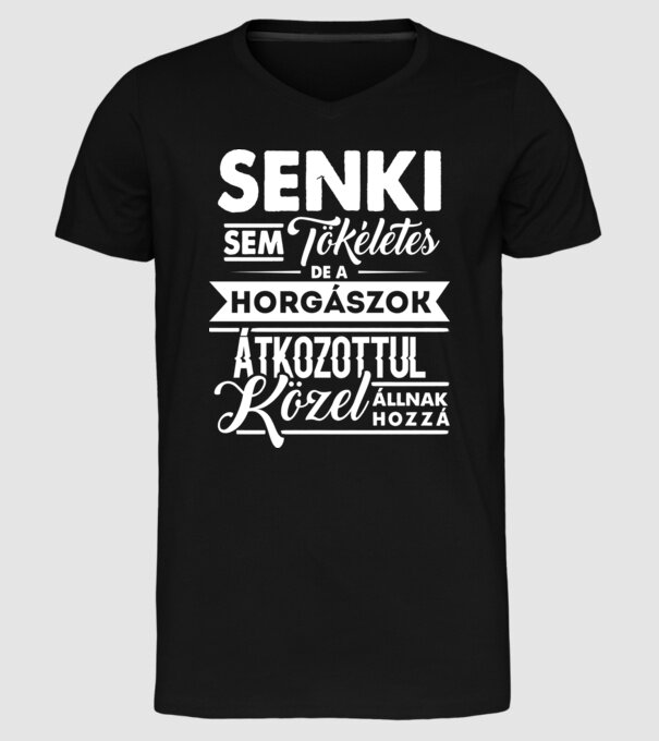  minta fekete pólón