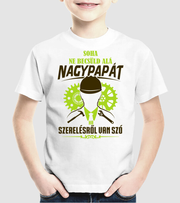  minta fehér pólón