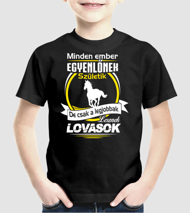  minta fekete pólón