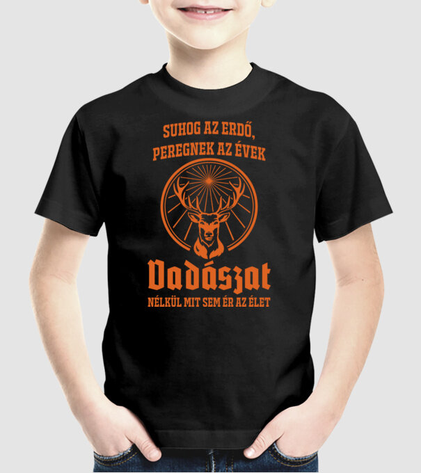  minta fekete pólón