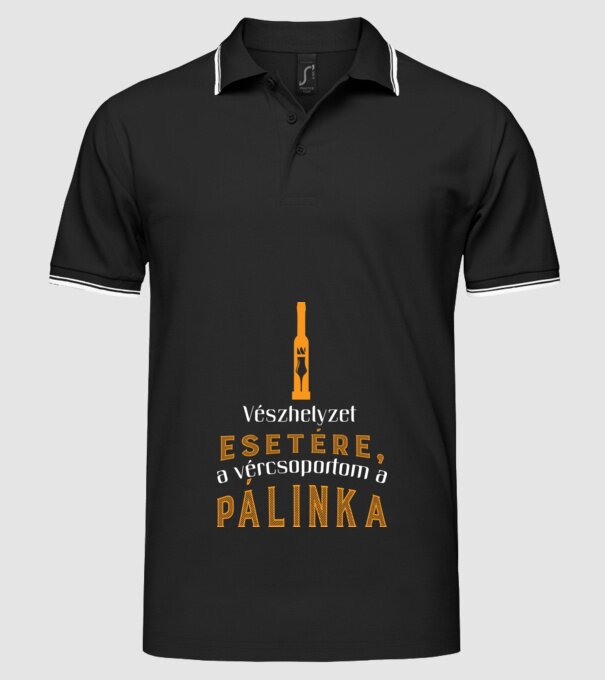  minta fekete pólón