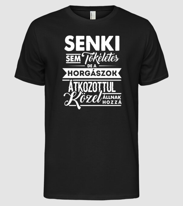  minta fekete pólón
